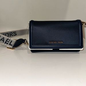 Michale Kors jet Set Nylon Crossbody- brand new